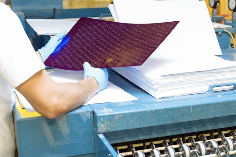 Applications of Etching Technology in Medical Equipment